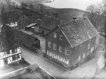 1922, Schulgebäude
